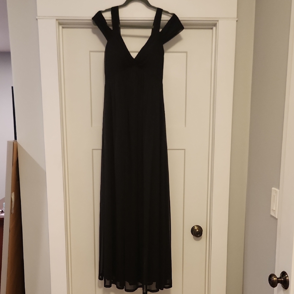 Maternity Empire Waist, V-Neck, Off The Shoulder Black Evening Dress w/ Scarf